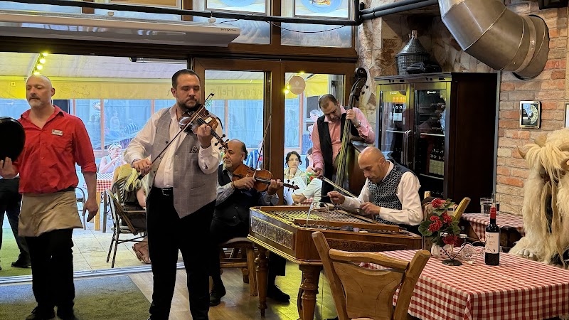 Hell's Kitchen – Hungarian Restaurant