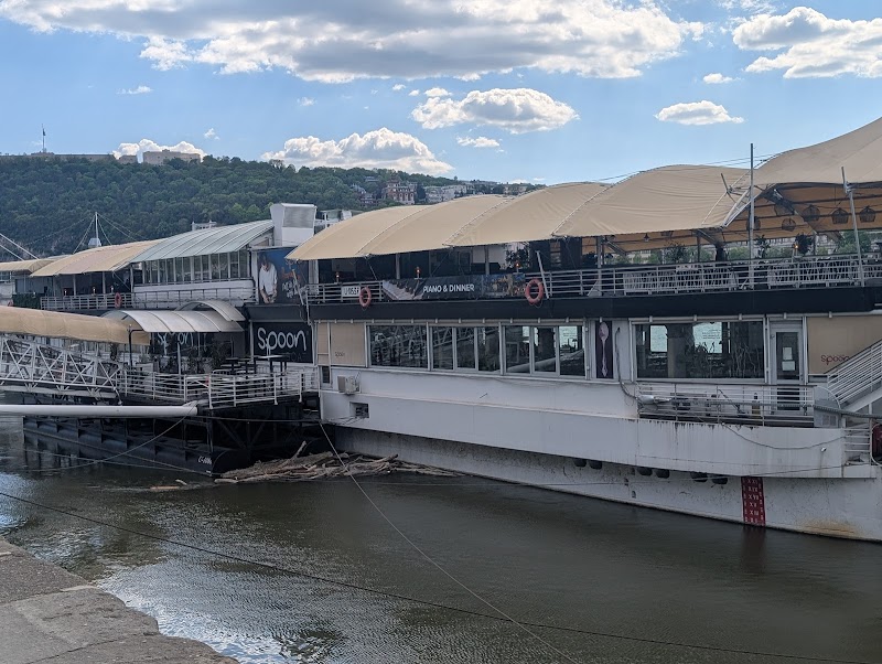 Spoon The Boat
