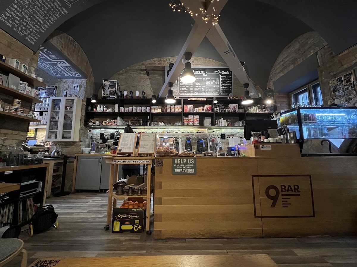 9BAR — Cafe